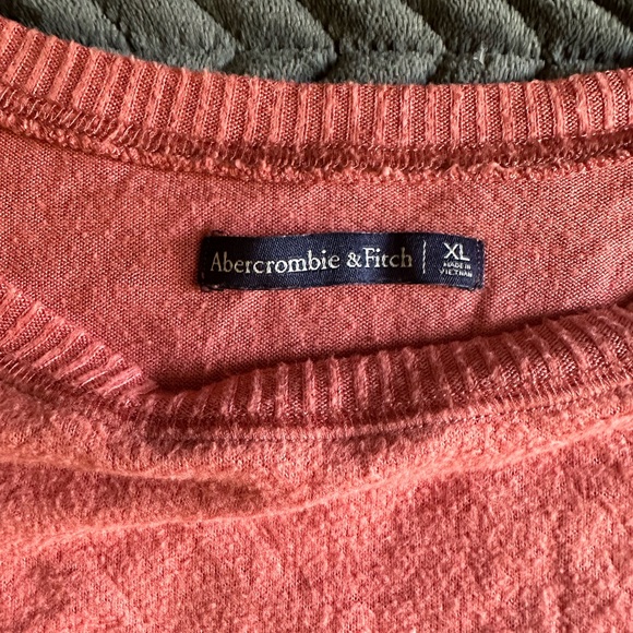 Abercrombie and Fitch | front knot off the shoulder longsleeve - Picture 2 of 4